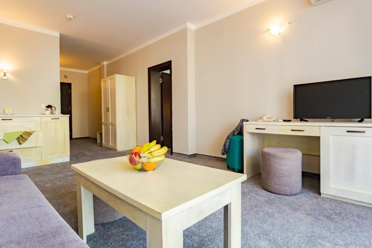 Oasis Del Mare Beach Front Hotel 로제넷츠 외부 사진
