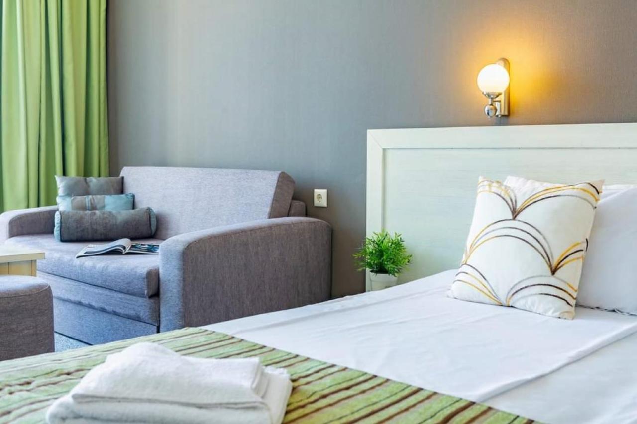 Oasis Del Mare Beach Front Hotel 로제넷츠 외부 사진