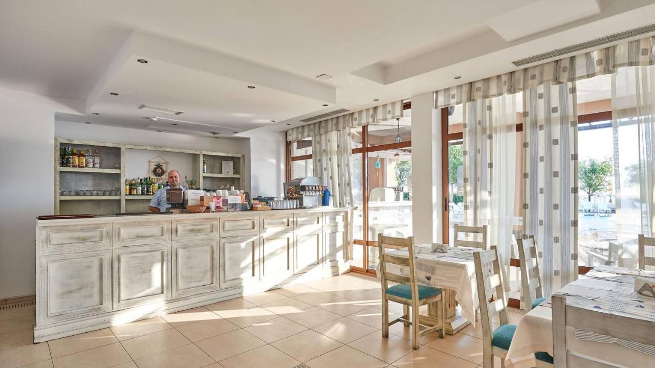 Oasis Del Mare Beach Front Hotel 로제넷츠 외부 사진