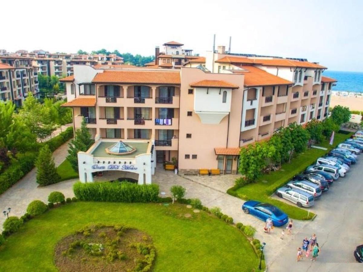Oasis Del Mare Beach Front Hotel 로제넷츠 외부 사진
