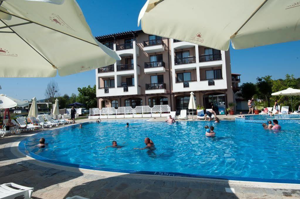 Oasis Del Mare Beach Front Hotel 로제넷츠 외부 사진